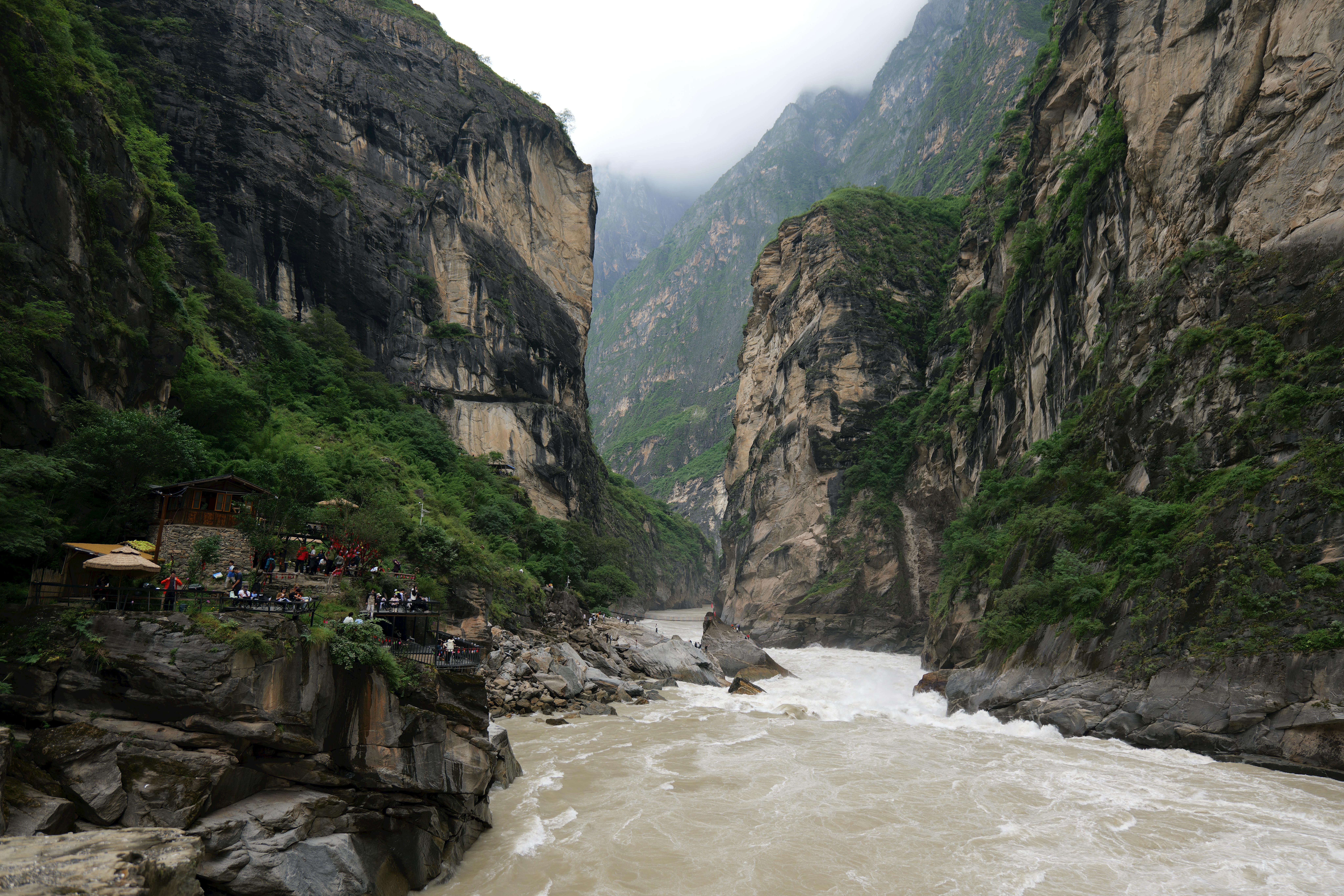 Yangtze River Cruise: Spring Travel Safety Tips
